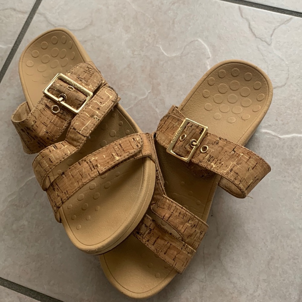 Cork Vionic sandals. Small Wedge heel. Velcro narrow straps. Buckle strap